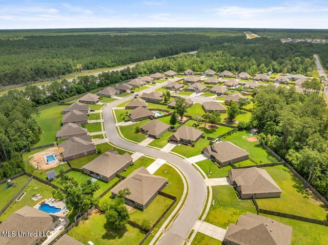 12856 Jackson Lee Drive, Ocean Springs, MS 39564