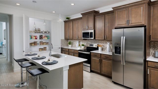 1748 Echelon Point Way NW, Palm Bay, FL 32907