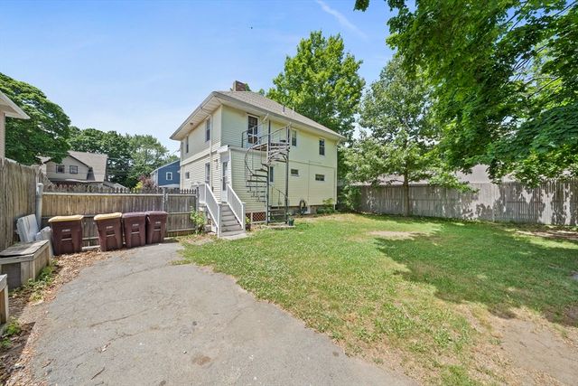 12 Rosemont Rd 1, Weymouth, MA 02191
