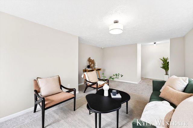 2929 Alden Nash Avenue NE, Lowell, MI 49331