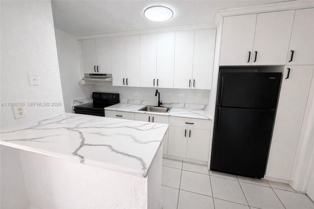 4081 N Dixie Hwy 28, Oakland Park, FL 33334