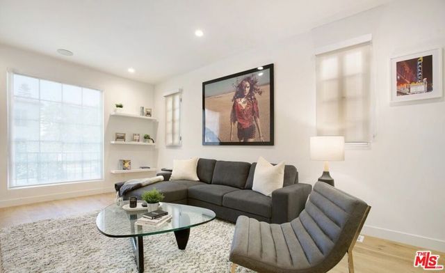 337 N Spaulding Avenue, Los Angeles, CA 90036