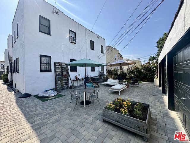 337 N Spaulding Avenue, Los Angeles, CA 90036