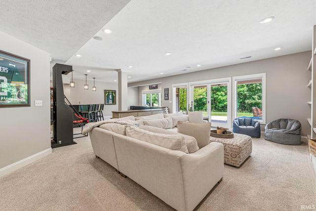 56472 Sylvan Meadows Lane, Bristol, IN 46507