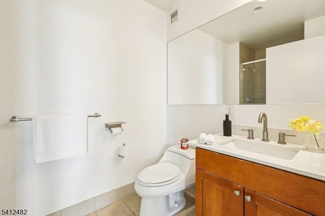 1 Spring St 1004, New Brunswick City, NJ 08901