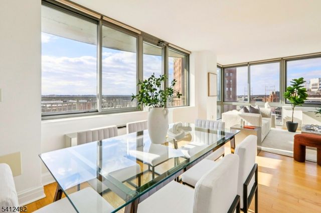 1 Spring St 1004, New Brunswick City, NJ 08901