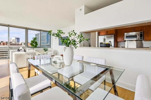 1 Spring St 1004, New Brunswick City, NJ 08901