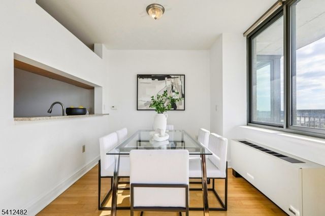 1 Spring St 1004, New Brunswick City, NJ 08901