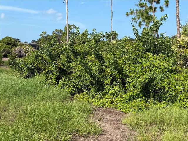 198 FAIRWAY ROAD, Rotonda West, FL 33947