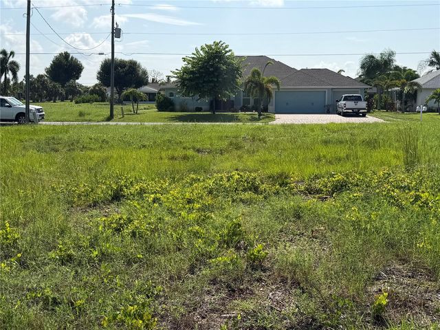 198 FAIRWAY ROAD, Rotonda West, FL 33947