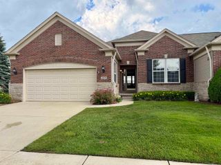 49626 Wayburn Drive, Macomb Twp, MI 48042
