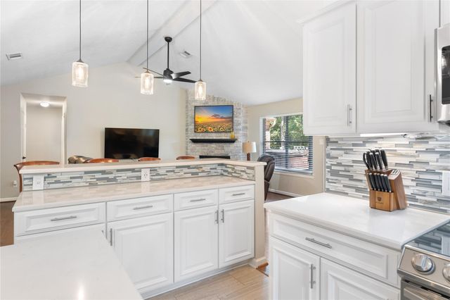 267 E Rainbow Ridge Circle, Spring, TX 77381
