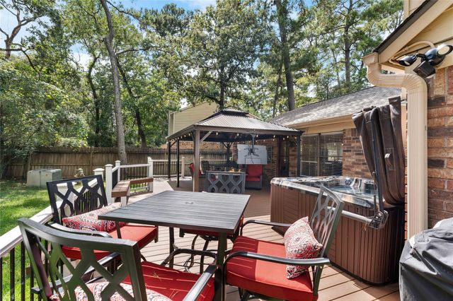267 E Rainbow Ridge Circle, Spring, TX 77381