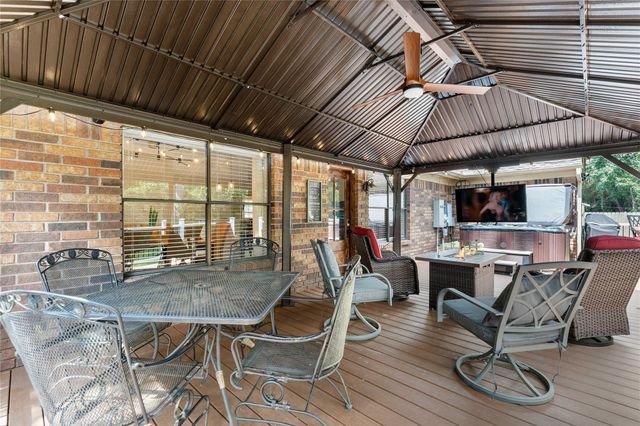 267 E Rainbow Ridge Circle, Spring, TX 77381