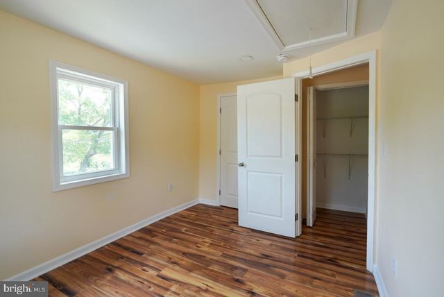 28-30 E MAIN ST, Newark, DE 19702