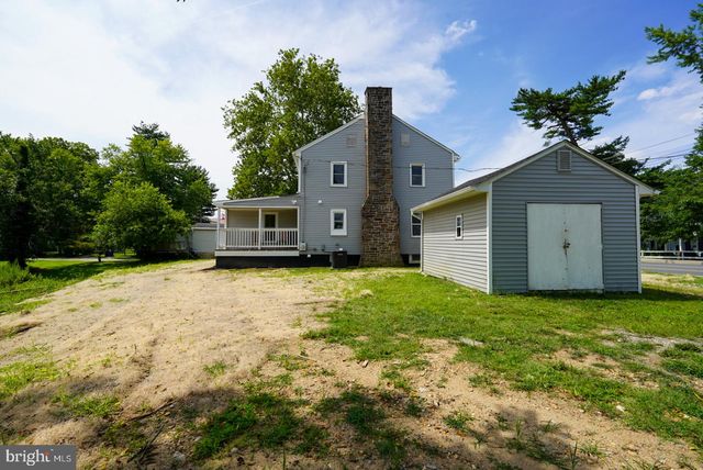 28-30 E MAIN ST, Newark, DE 19702