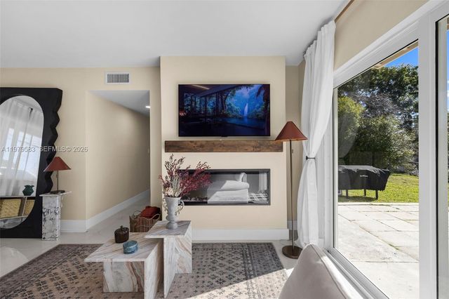 10750 SW 43rd Ln, Miami, FL 33165