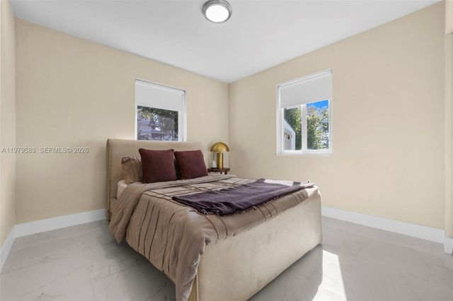 10750 SW 43rd Ln, Miami, FL 33165