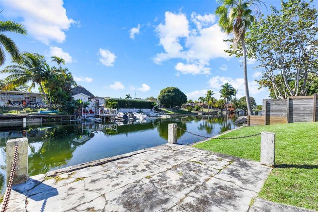 10750 SW 43rd Ln, Miami, FL 33165