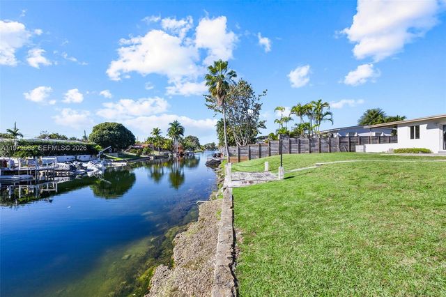 10750 SW 43rd Ln, Miami, FL 33165