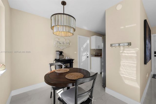 10750 SW 43rd Ln, Miami, FL 33165