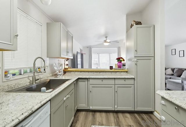 7908 Rancho Fanita Dr SPC 17, Santee, CA 92071