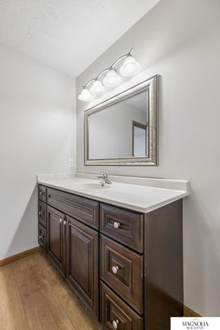 1120 Geranium Drive, Lincoln, NE 68521