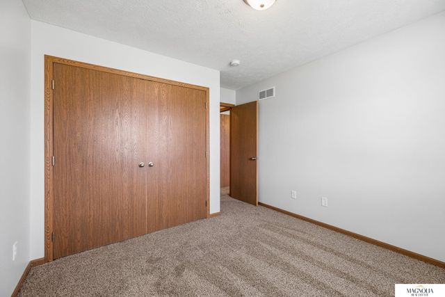 1120 Geranium Drive, Lincoln, NE 68521