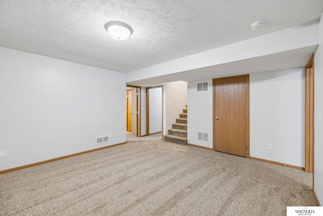 1120 Geranium Drive, Lincoln, NE 68521