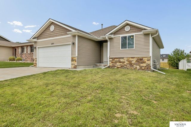 1120 Geranium Drive, Lincoln, NE 68521