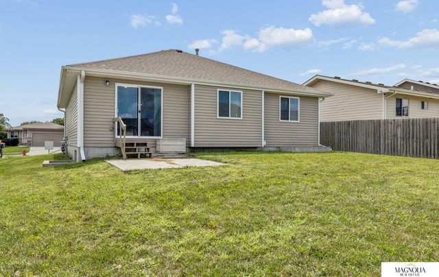 1120 Geranium Drive, Lincoln, NE 68521