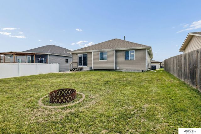 1120 Geranium Drive, Lincoln, NE 68521