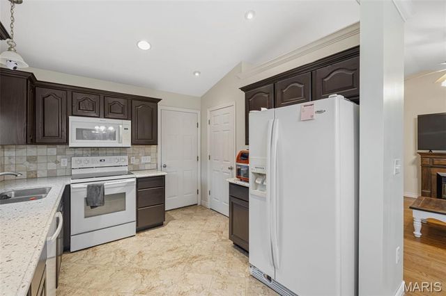 2330 Garden Lane, Festus, MO 63028