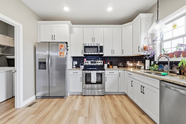 731 Mount Vernon Rd, Bethpage, TN 37022