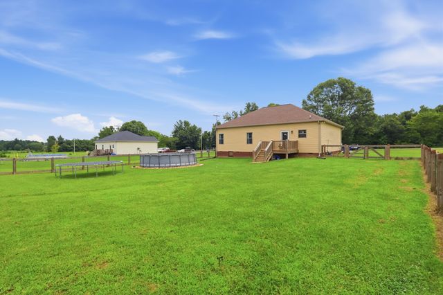 731 Mount Vernon Rd, Bethpage, TN 37022