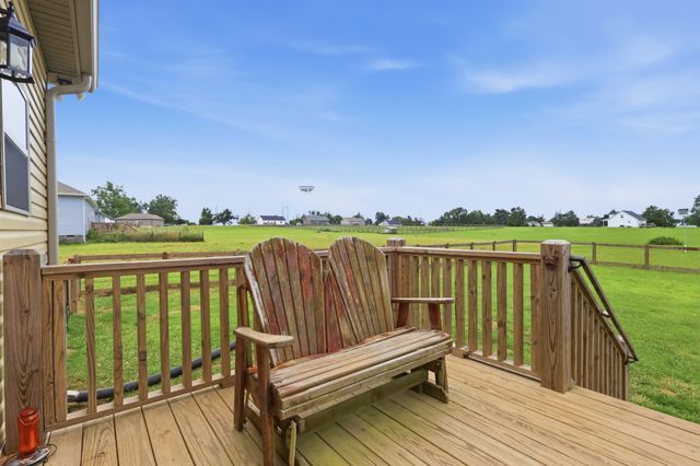 731 Mount Vernon Rd, Bethpage, TN 37022