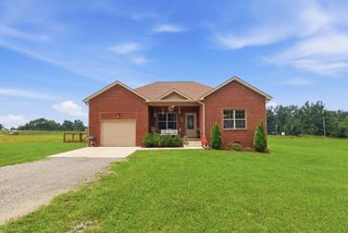 731 Mount Vernon Rd, Bethpage, TN 37022