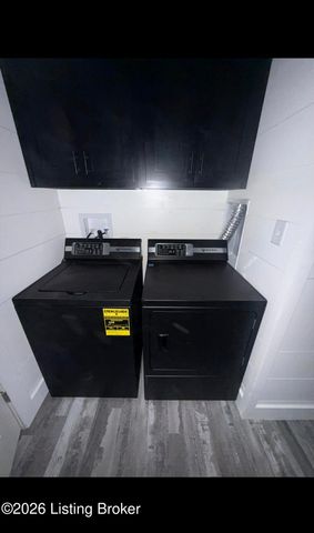 2138 Jock Rd, Bee Spring, KY 42207