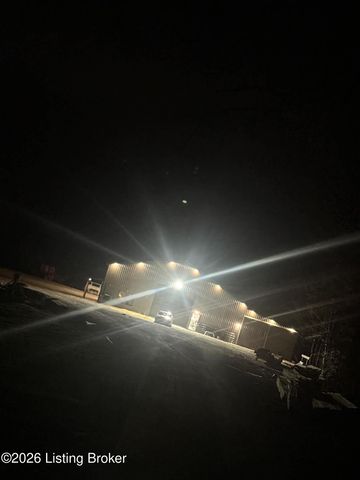 2138 Jock Rd, Bee Spring, KY 42207