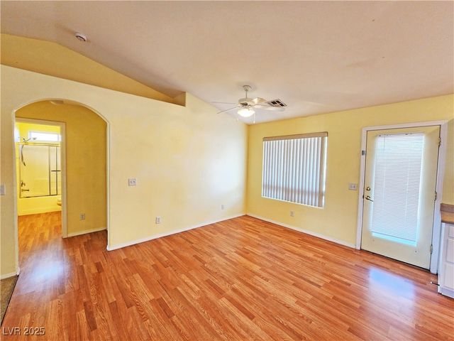 960 Lone Pine Road, Pahrump, NV 89048