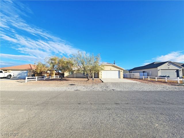 960 Lone Pine Road, Pahrump, NV 89048