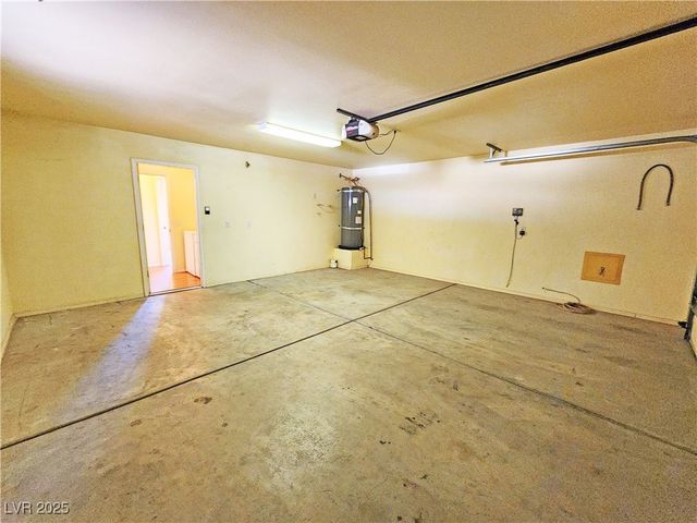 960 Lone Pine Road, Pahrump, NV 89048