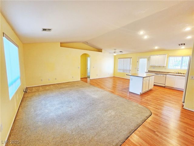 960 Lone Pine Road, Pahrump, NV 89048