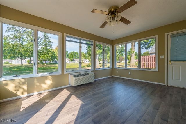 1872 Candlewood Drive, Avon, OH 44011