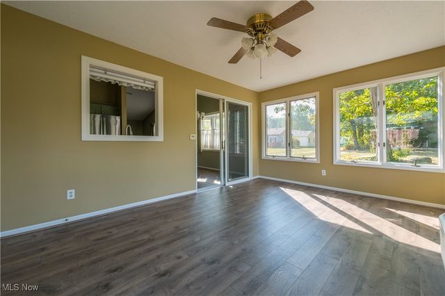 1872 Candlewood Drive, Avon, OH 44011