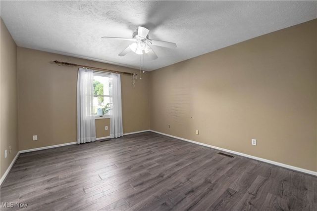 1872 Candlewood Drive, Avon, OH 44011