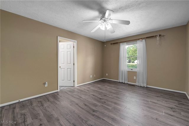 1872 Candlewood Drive, Avon, OH 44011