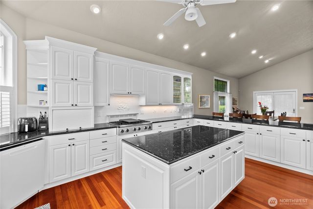 6543 Turnberry Lane SE, Olympia, WA 98501