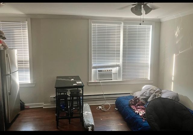 3345 N Marshfield Avenue 201, Chicago, IL 60657