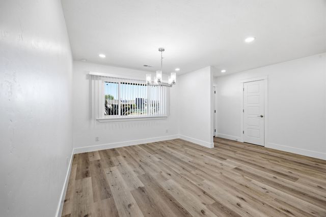 123 E Berkeley Avenue, Tulare, CA 93274